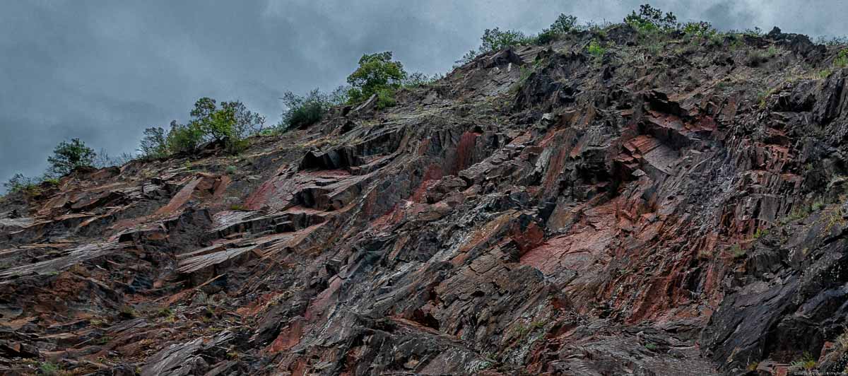 Am Frauenberg ist es möglich mitten in den Berg hineinzublicken.
